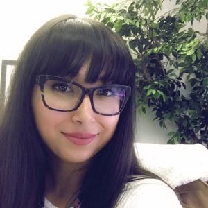 Meet your Posher, Leslie